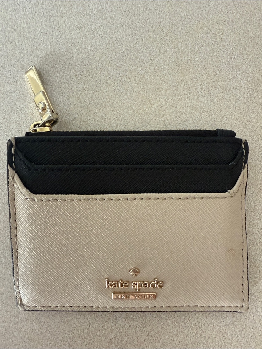 kate spade Black and Cream Slim Card Case with Gold Accent